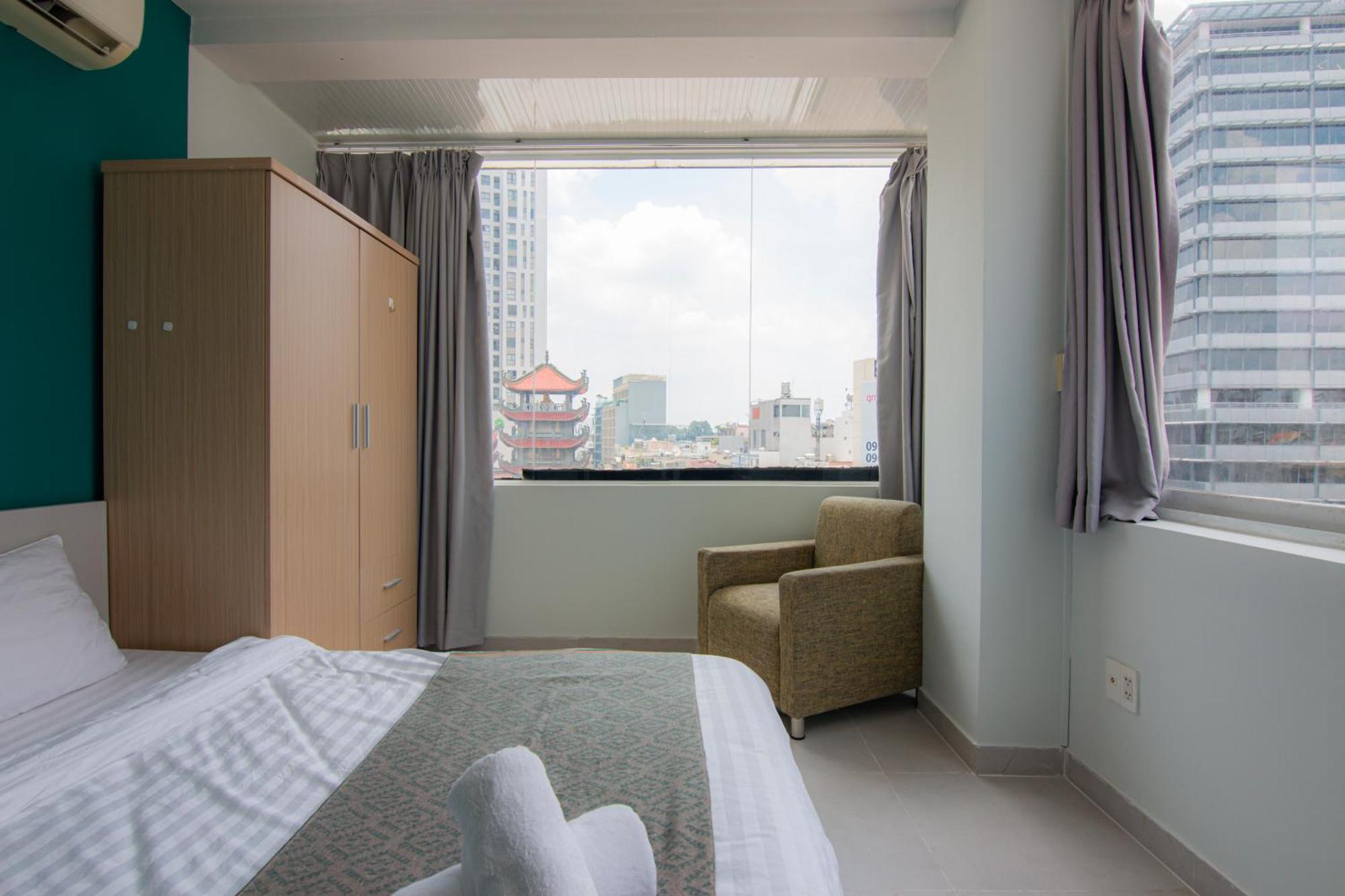 Lumina Aparthotel